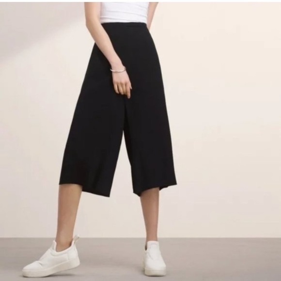 thin black pants